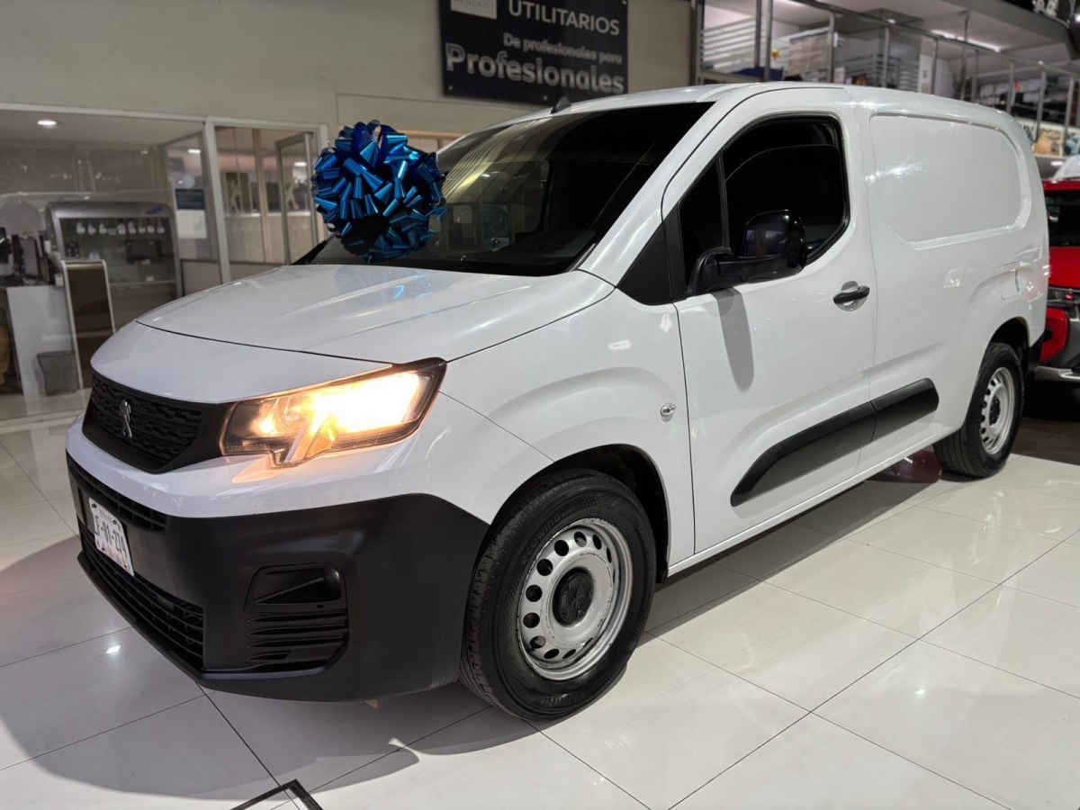 Imagen principal de Peugeot Partner Maxi 2023