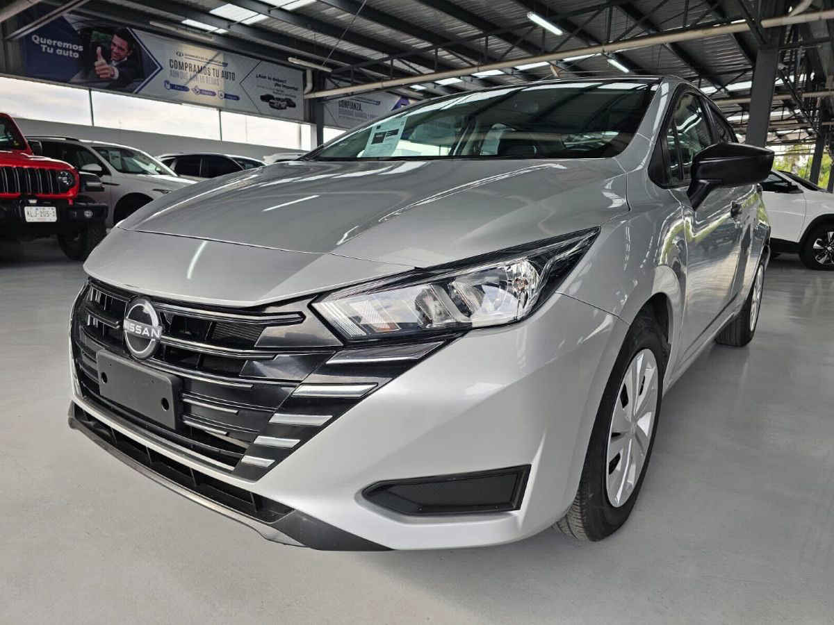 Nissan Versa 2024