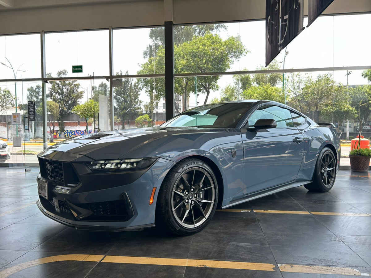 Autos seminuevos - Ford Mustang 2024