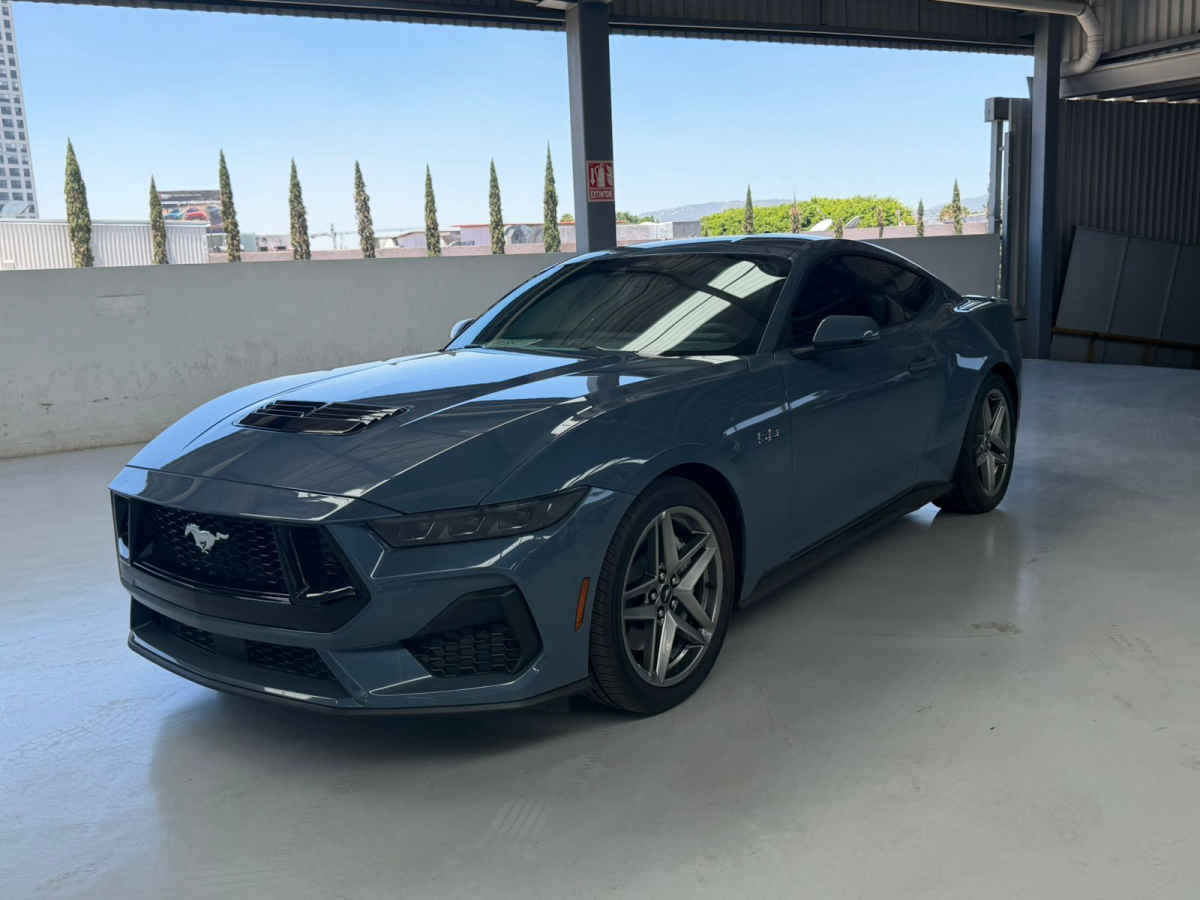 Autos seminuevos - Ford Mustang 2025