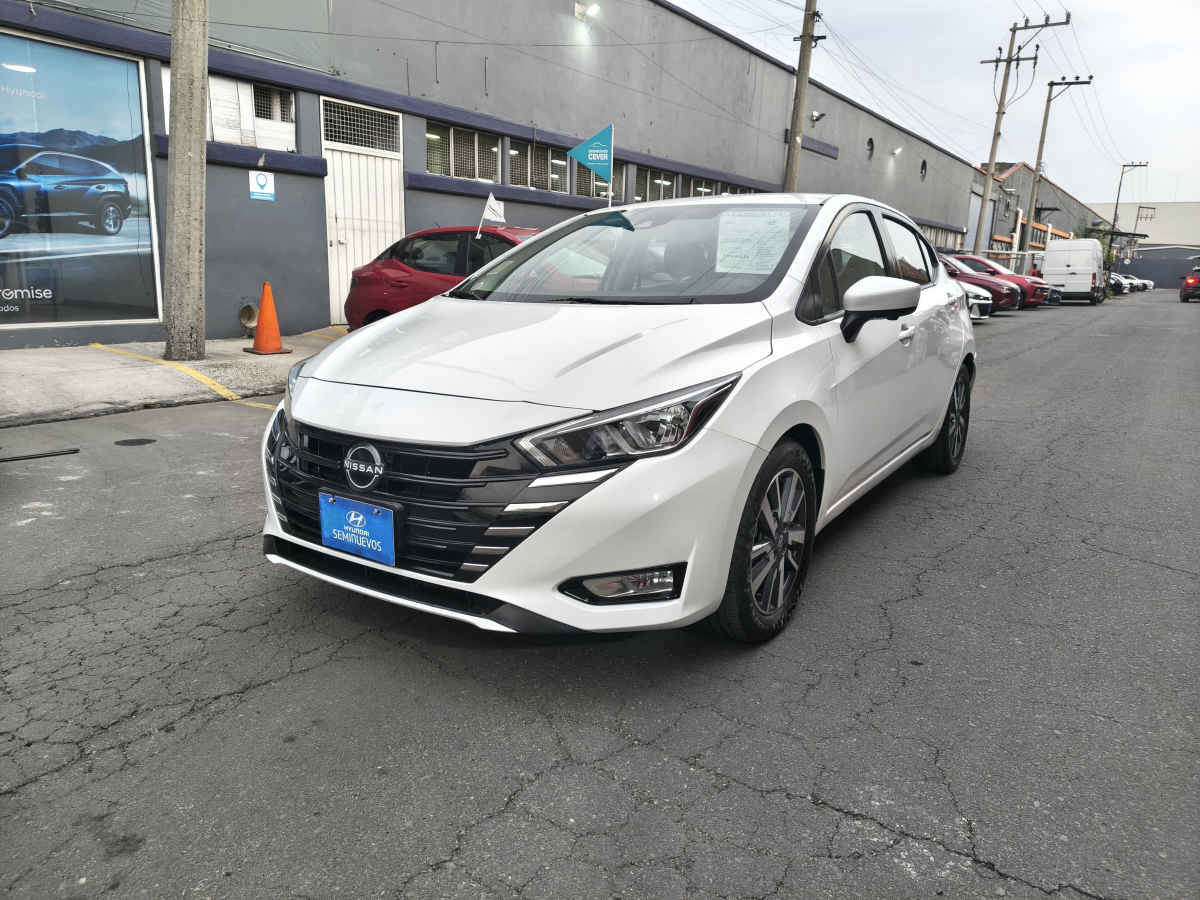 Imagen principal de Nissan Versa 2023