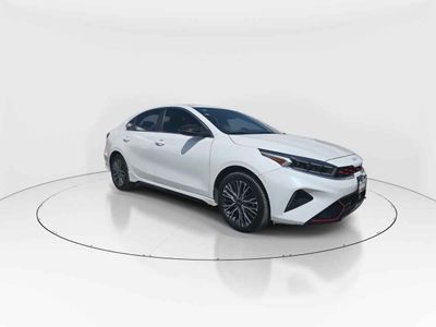 Kia FORTE SEDAN