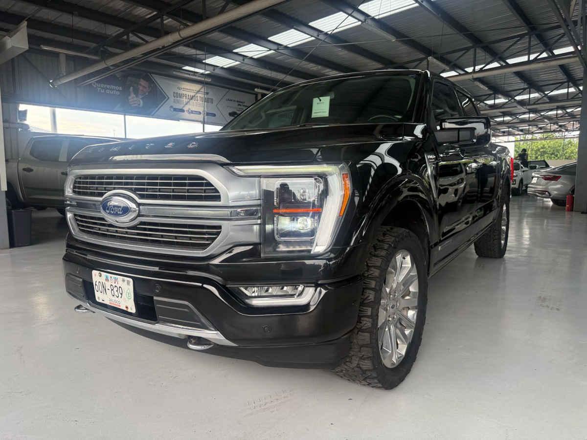 Autos seminuevos - Ford Lobo 2023