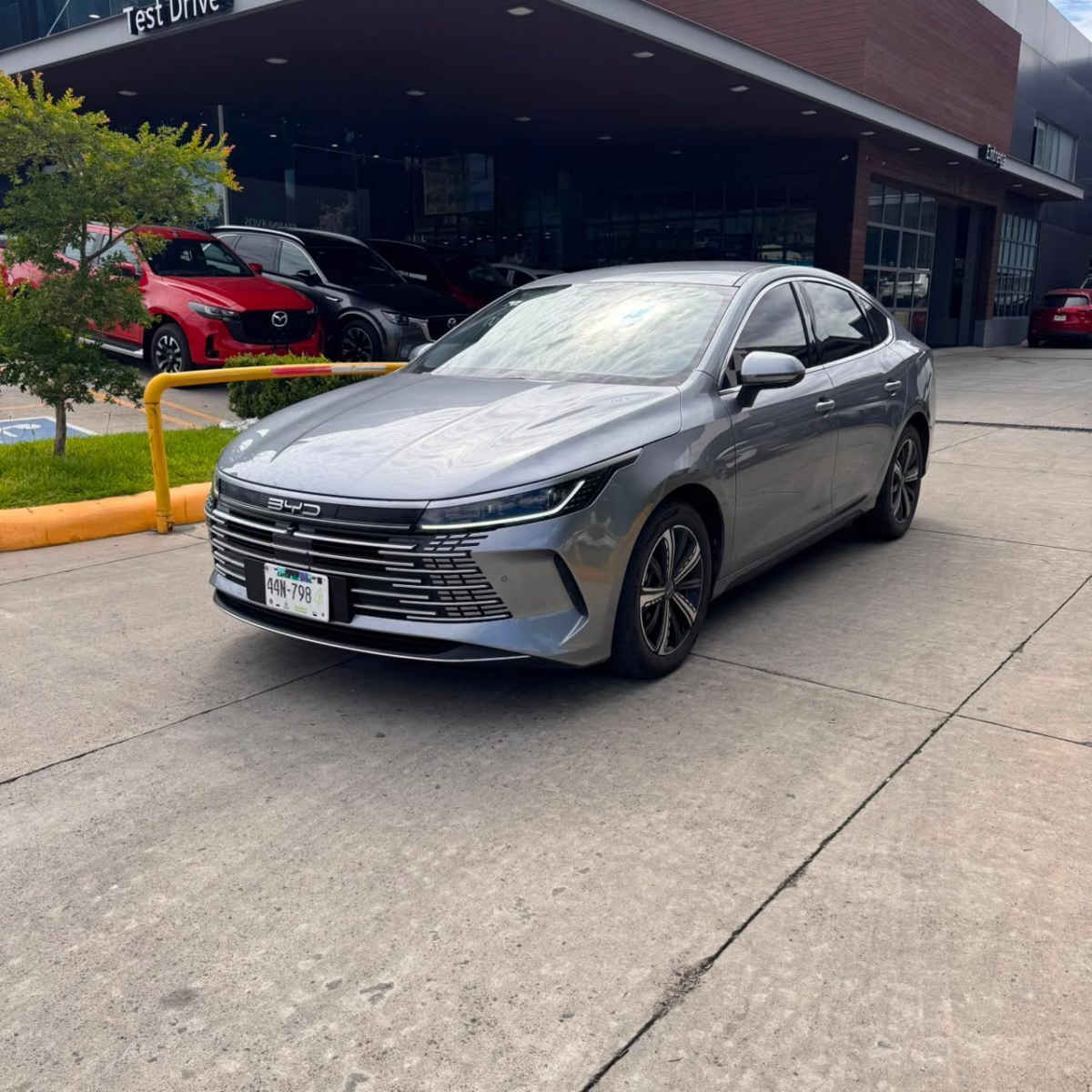 Autos seminuevos - Byd King 2025