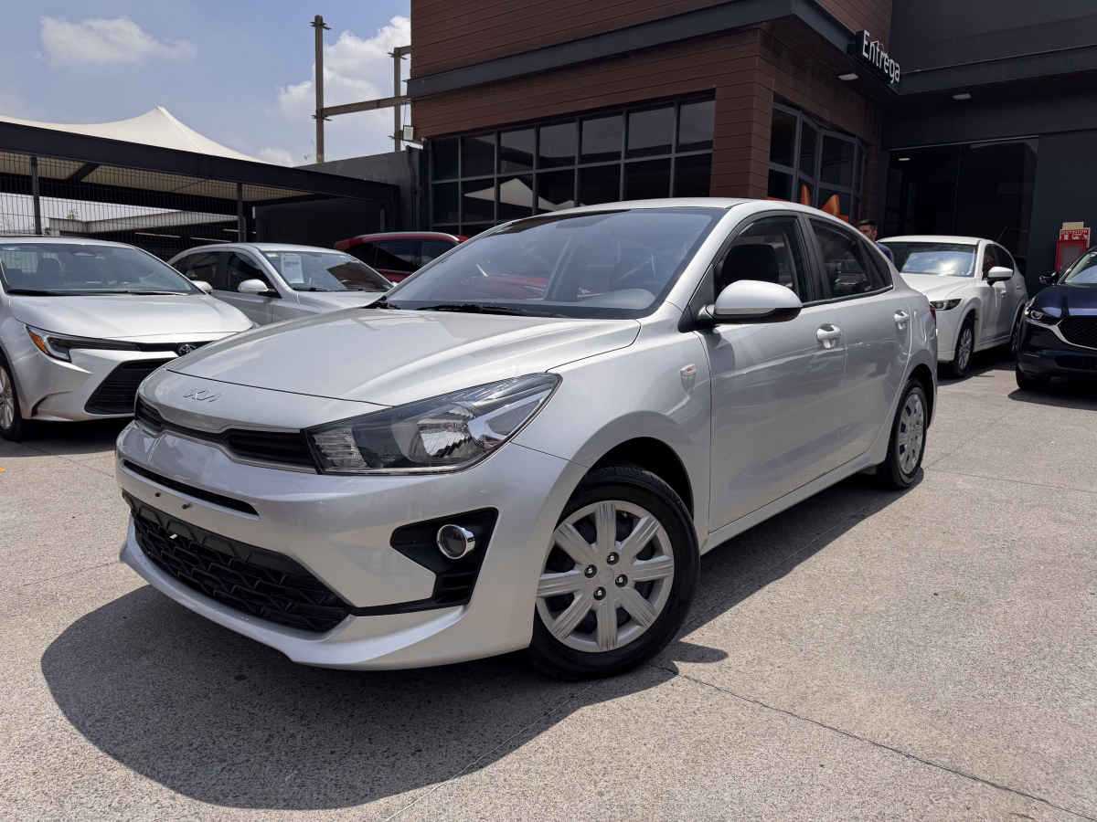 Autos seminuevos - Kia Rio-sedan 2023