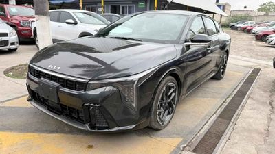 Kia K4