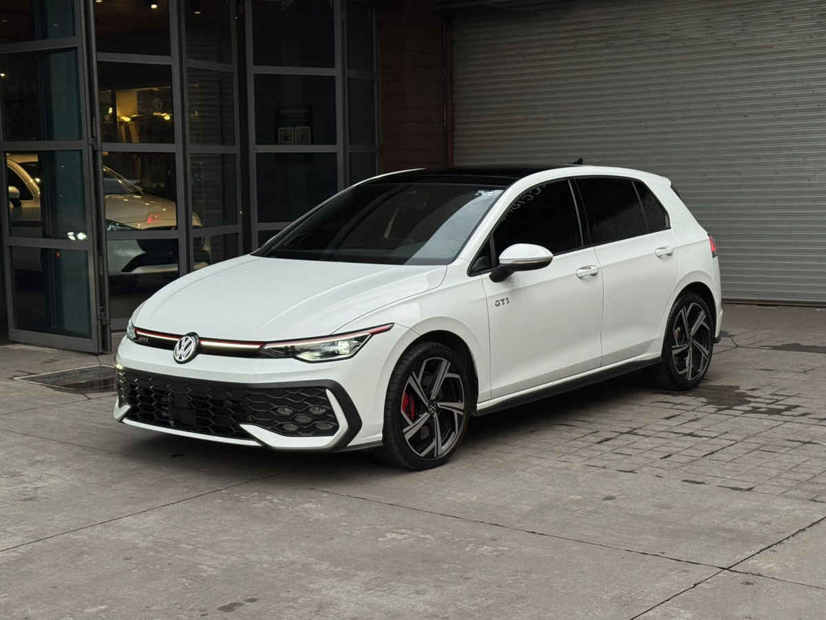 Autos seminuevos - Volkswagen Golf 2025