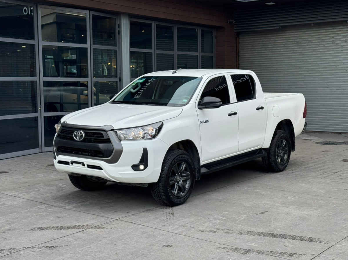 Autos seminuevos - Toyota Hilux 2025
