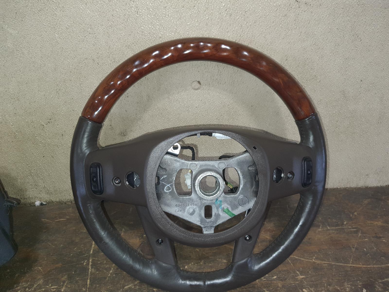 2011-2014 Chrysler 300 Steering Wheel, Brown Leather/Wood