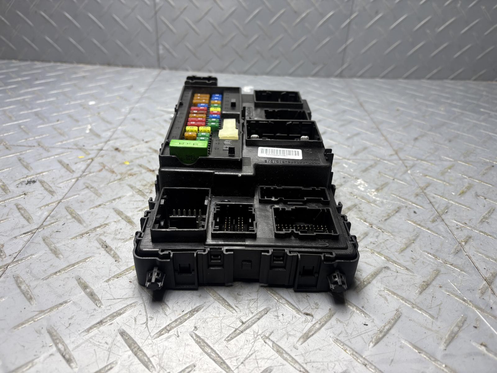 3182058