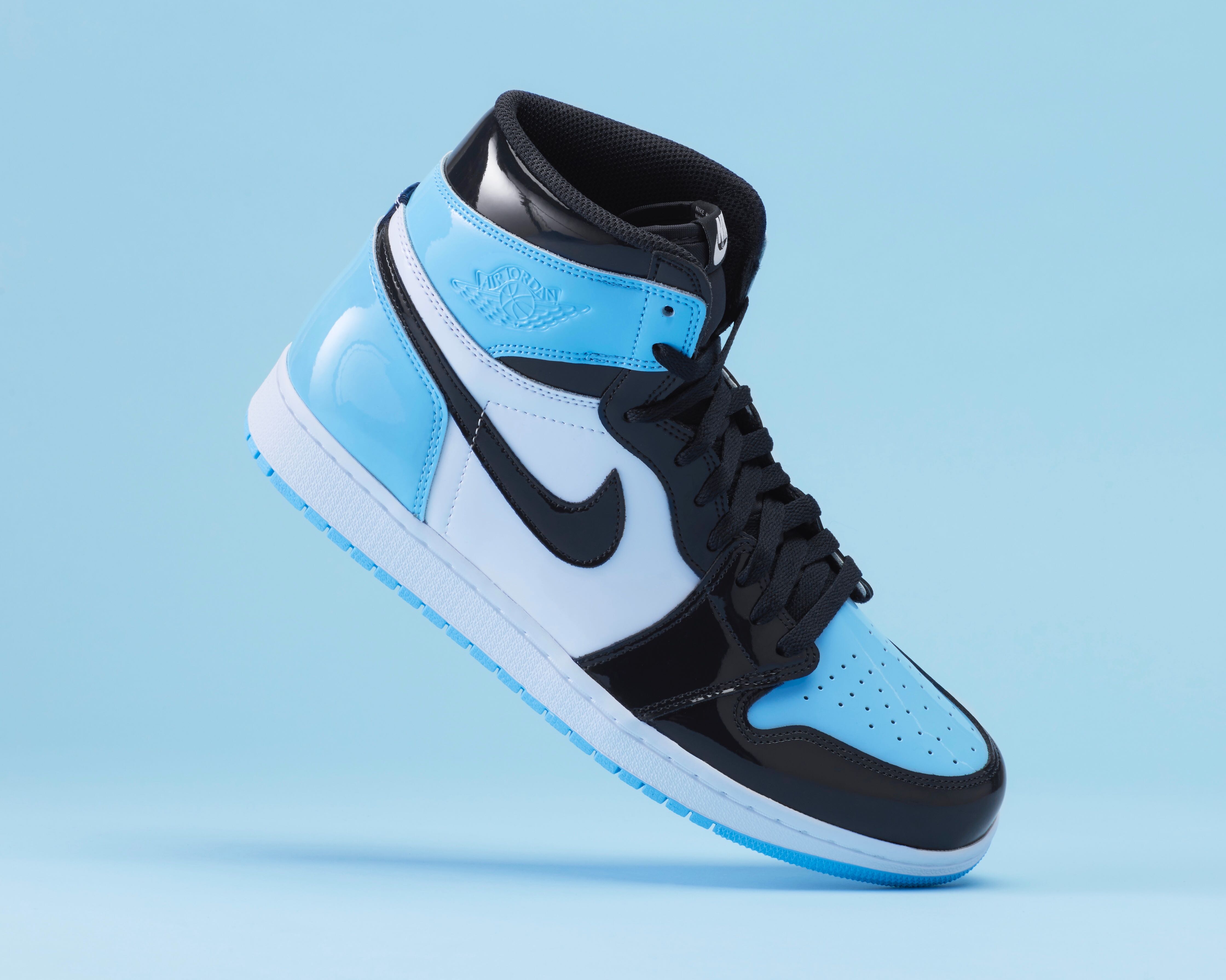 nike hyperdunk low white