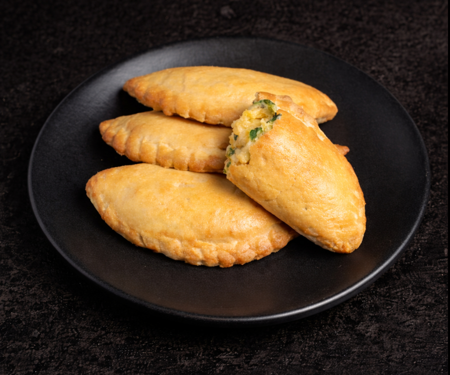 Empanada de rajas con queso