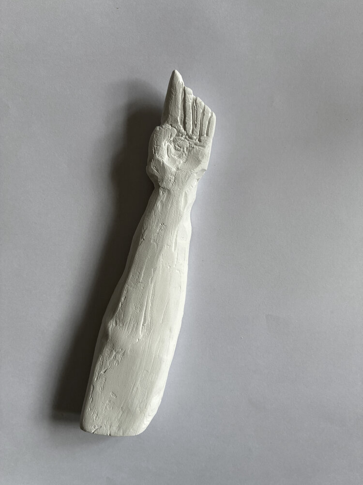 mano 1 -de la serie Espejo de agua