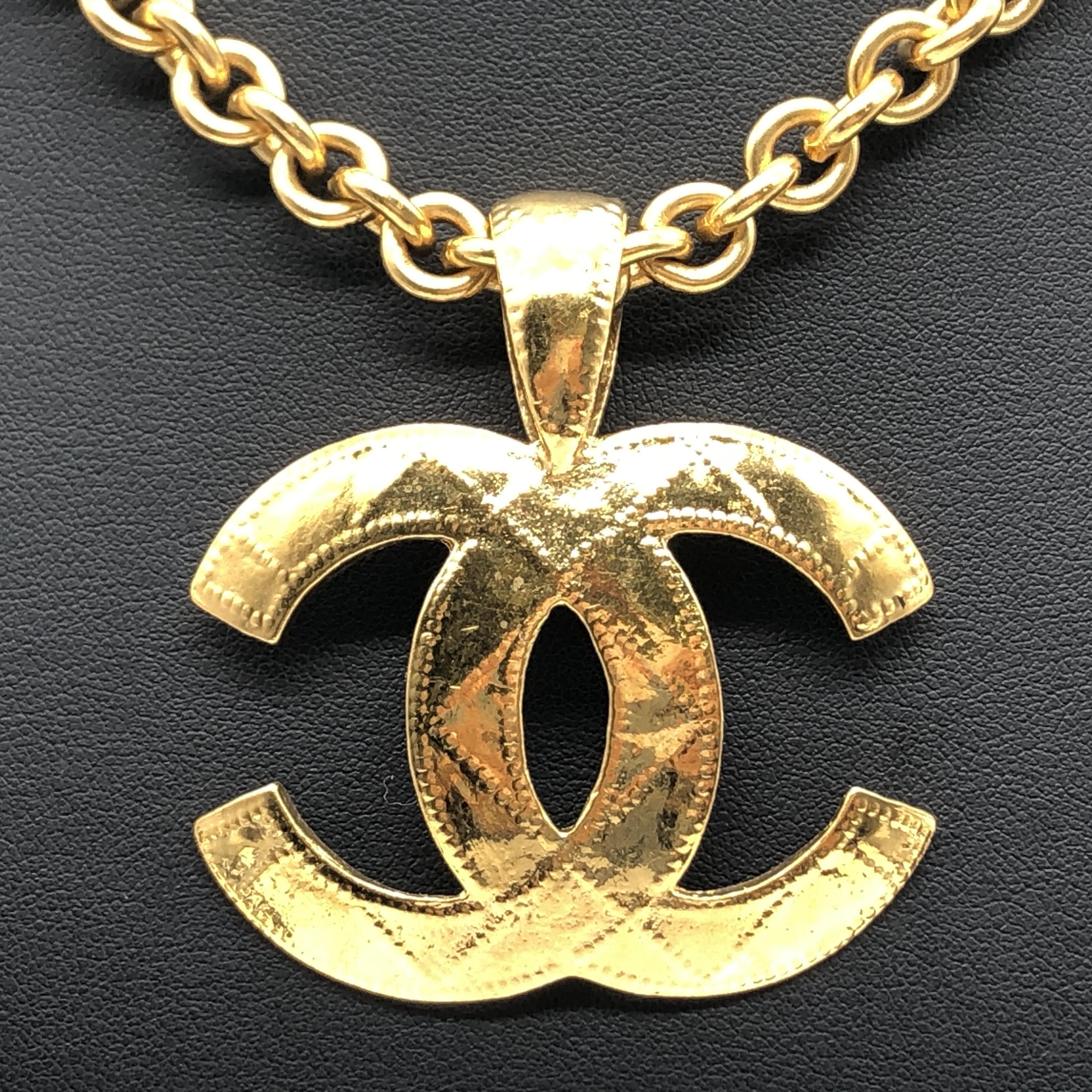 CHANEL C23 Heart Rocket COCO Mark Leather Chain Mirror Necklace Accessories Black gold