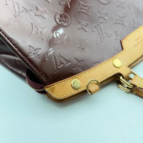 Louis Vuitton Amarante Monogram Vernis Brea MM photo 8