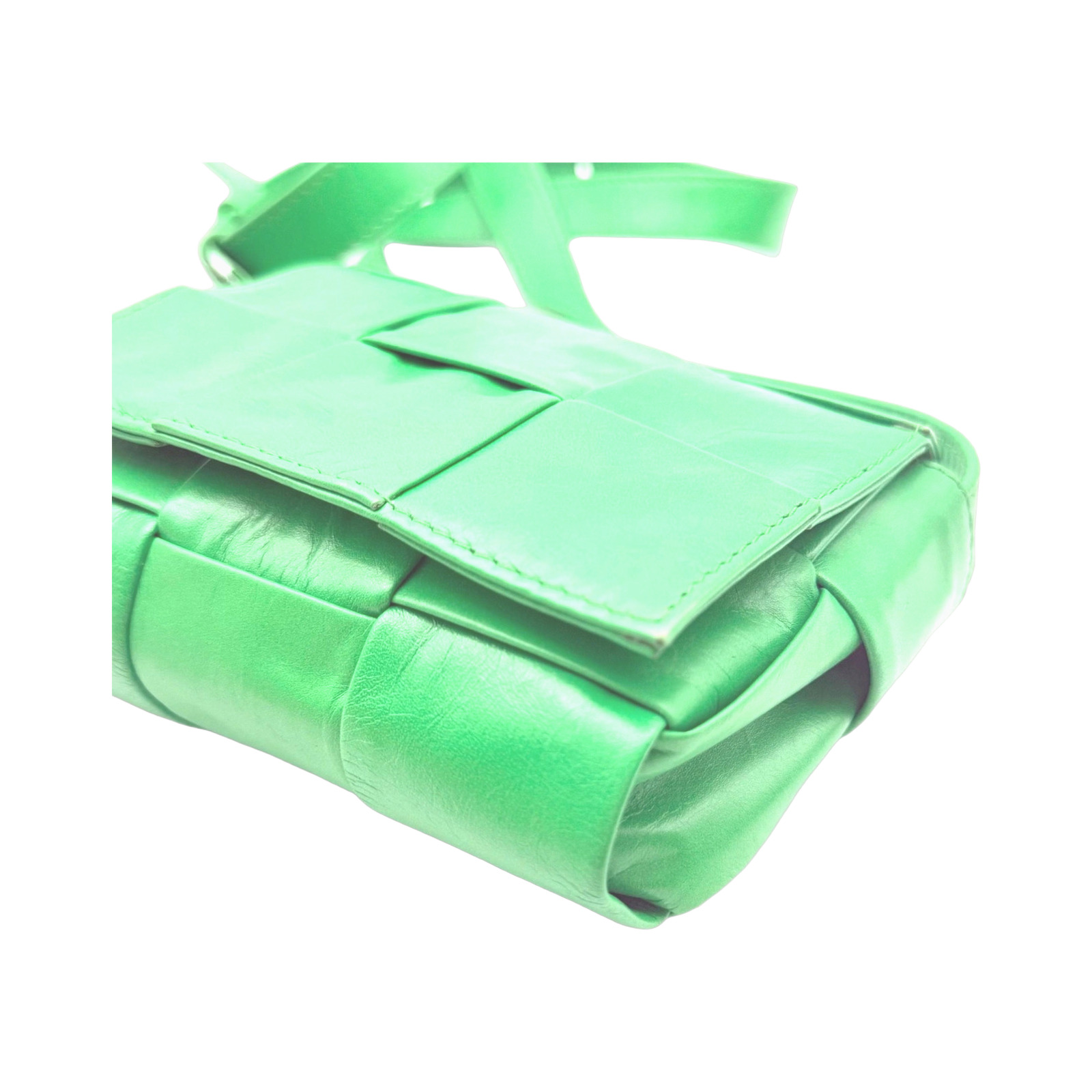 Bottega Veneta Green Intrecciato Leather Candy Cassette Crossbody Bag photo 3