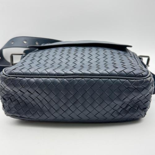 Bottega Veneta Nappa Intrecciato Leather Messenger Bag photo 4
