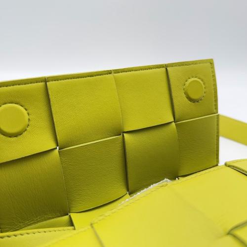 Bottega Veneta Cassette Intrecciato Leather Crossbody Bag photo 4