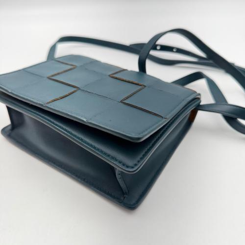 Bottega Veneta Cassette Intrecciato Leather Crossbody Bag photo 6
