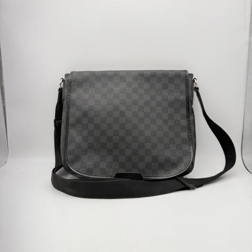 Louis Vuitton Damier Graphite Canvas Messenger Bag