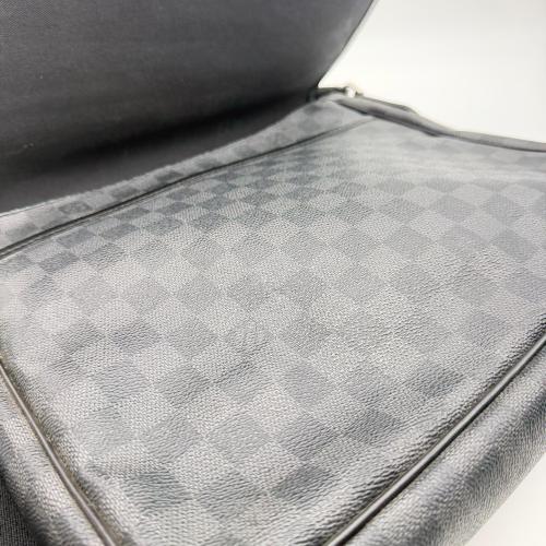 Louis Vuitton Damier Graphite Canvas Messenger Bag photo 8