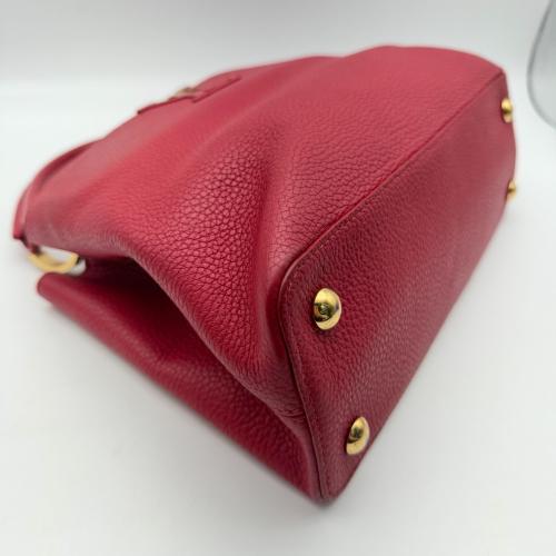 Louis Vuitton Red Leather Capucines Handbag photo 2