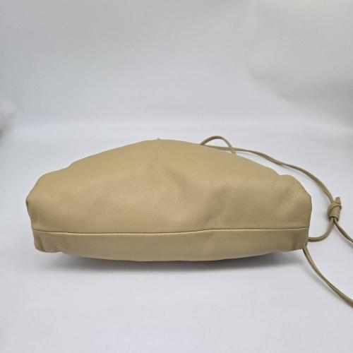 Bottega Veneta The Pouch Handbag In Neutral Color photo 6