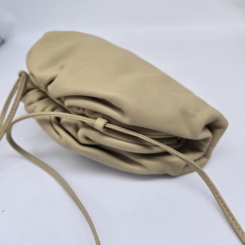 Bottega Veneta The Pouch Handbag In Neutral Color photo 8
