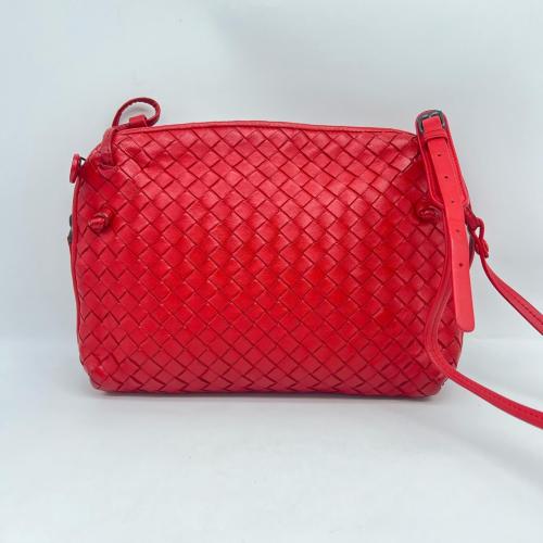 Bottega Veneta Red Intrecciato Nodini Crossbody Bag photo 7