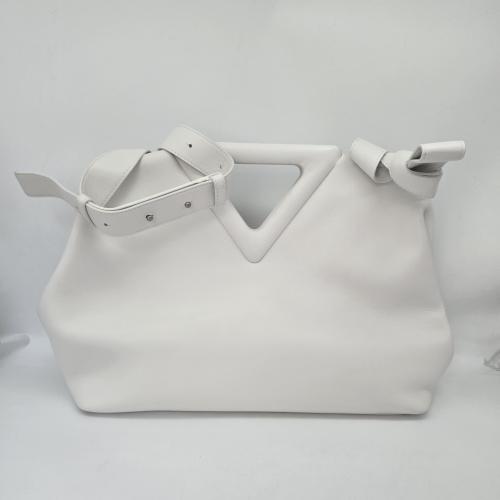 Bottega Veneta White Leather The Point Bag