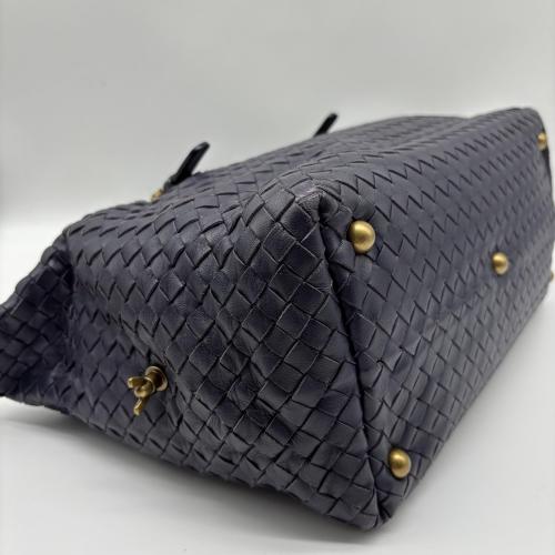 Bottega Veneta Black Intrecciato Leather Handbag photo 3