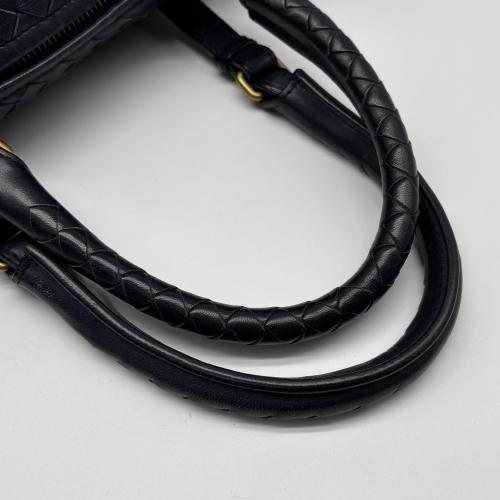 Bottega Veneta Black Intrecciato Leather Handbag photo 7