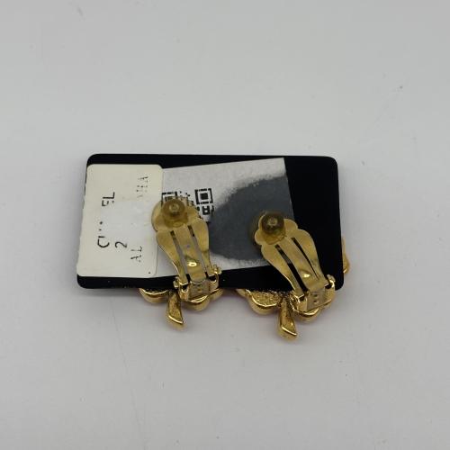 Chanel Pink Clover Motif Clip-On Earrings photo 5