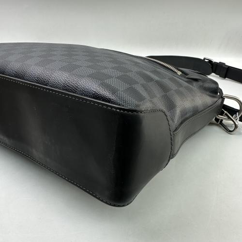 Louis Vuitton Damier Cobalt Greenwich Messenger Bag photo 6