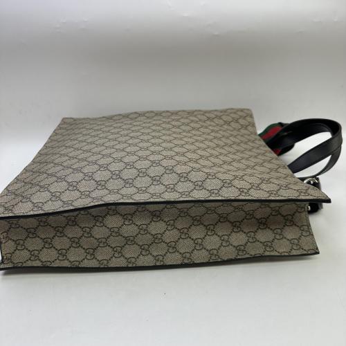 Gucci GG Supreme Tote Bag photo 5