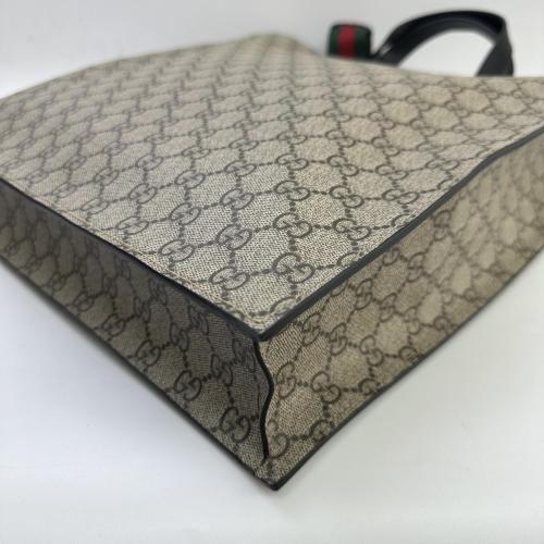 Gucci GG Supreme Tote Bag photo 7