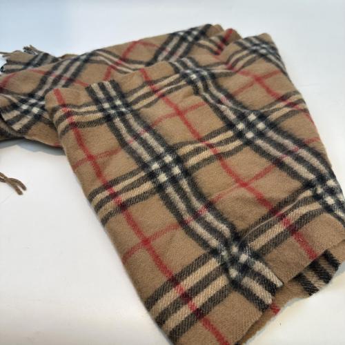 Burberry Check Lambswool Scarf photo 3