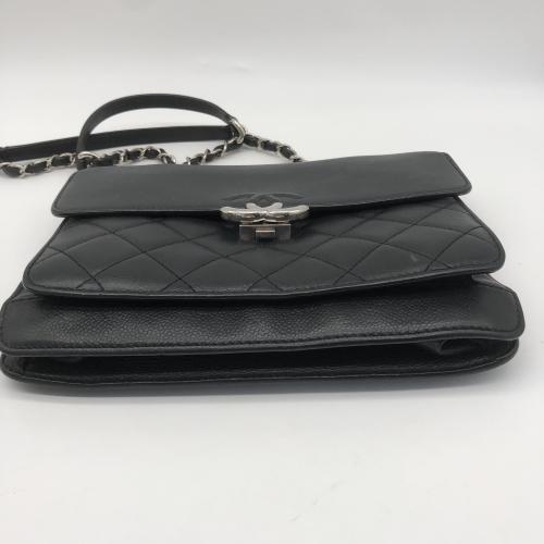 Chanel Black Quilted Leather CC Box Flap Bag photo 5
