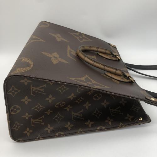 Louis Vuitton Monogram Onthego Shoulder Bag photo 8