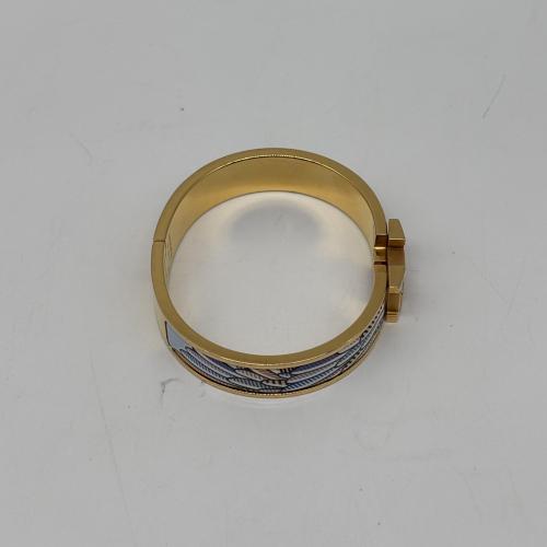 Hermès Gold Plated Enamel Clic H Bracelet photo 5