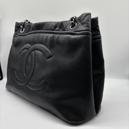 Chanel Black Leather Tote With Chain Accents photo 5