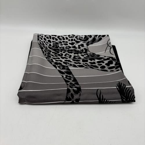 Hermès Large Silk Scarf With Geometric Design photo 2
