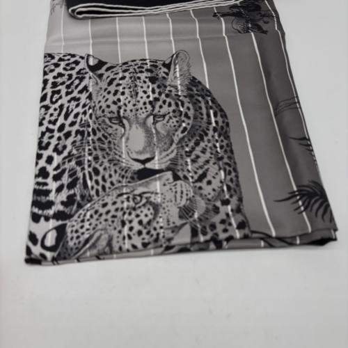 Hermès Large Silk Scarf With Geometric Design photo 3