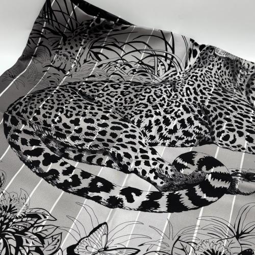 Hermès Large Silk Scarf With Geometric Design photo 5