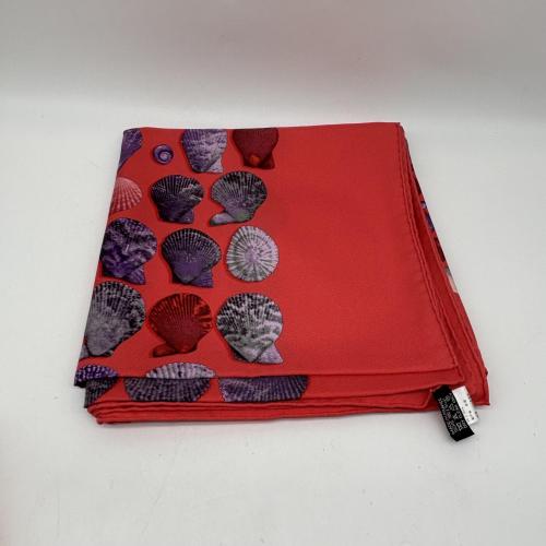 Hermès Silk Scarf With Shell Pattern photo 2