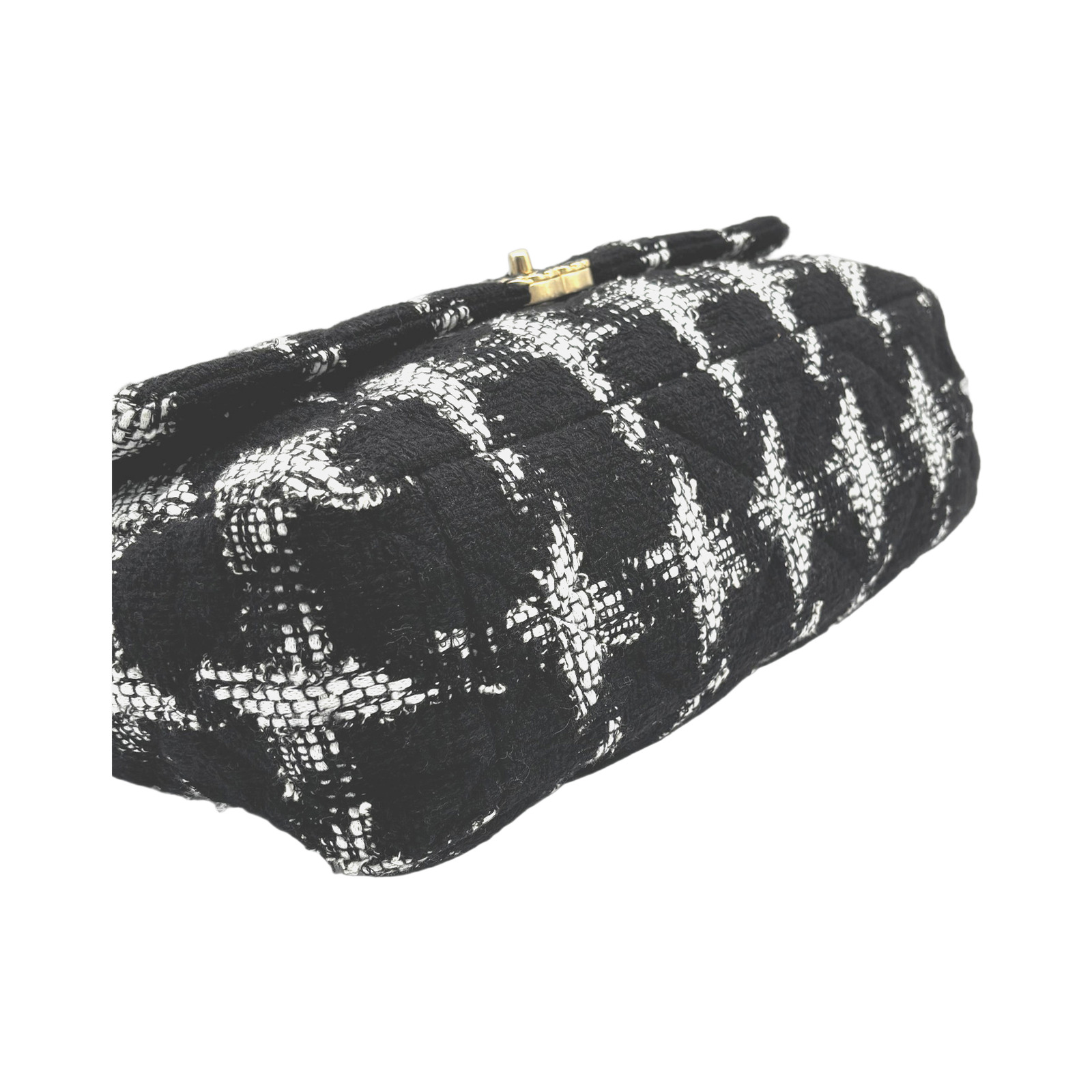 Chanel Black And White Tweed Flap Bag photo 3