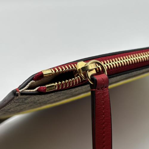 Gucci Love Rainbow GG Supreme Clutch photo 8