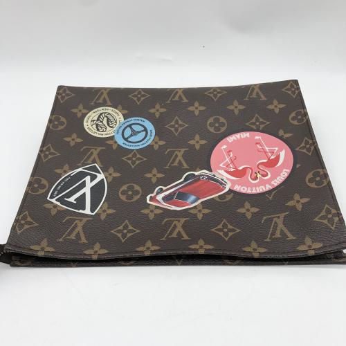 Louis Vuitton Limited Edition Monogram Canvas World Tour Poche Toilette photo 6