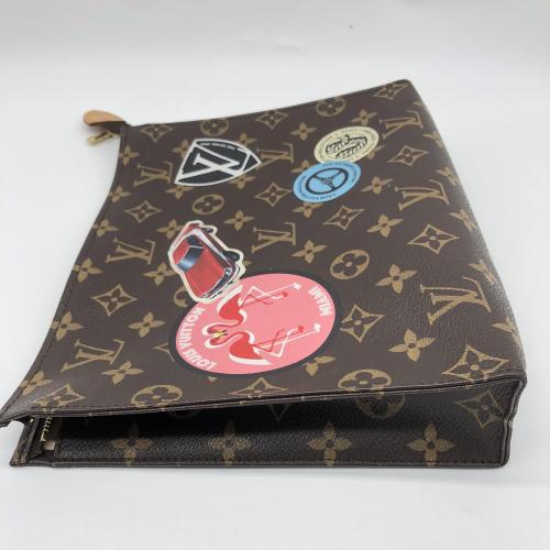 Louis Vuitton Limited Edition Monogram Canvas World Tour Poche Toilette photo 8