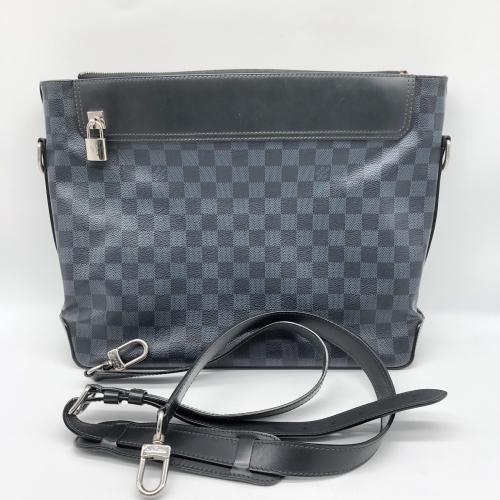 Louis Vuitton Damier Cobalt Greenwich Messenger Bag